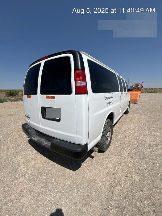 2023 CHEVROLET Express Van - Rental
