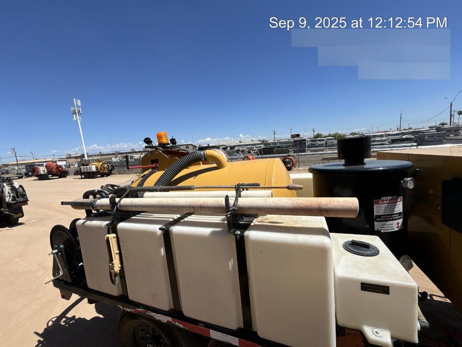 2023 Vac-Tron LP573XDT T4 Koehler Diesel Engine, 500 Gallon Debris Tank, x2 100 Gallon Water Tanks