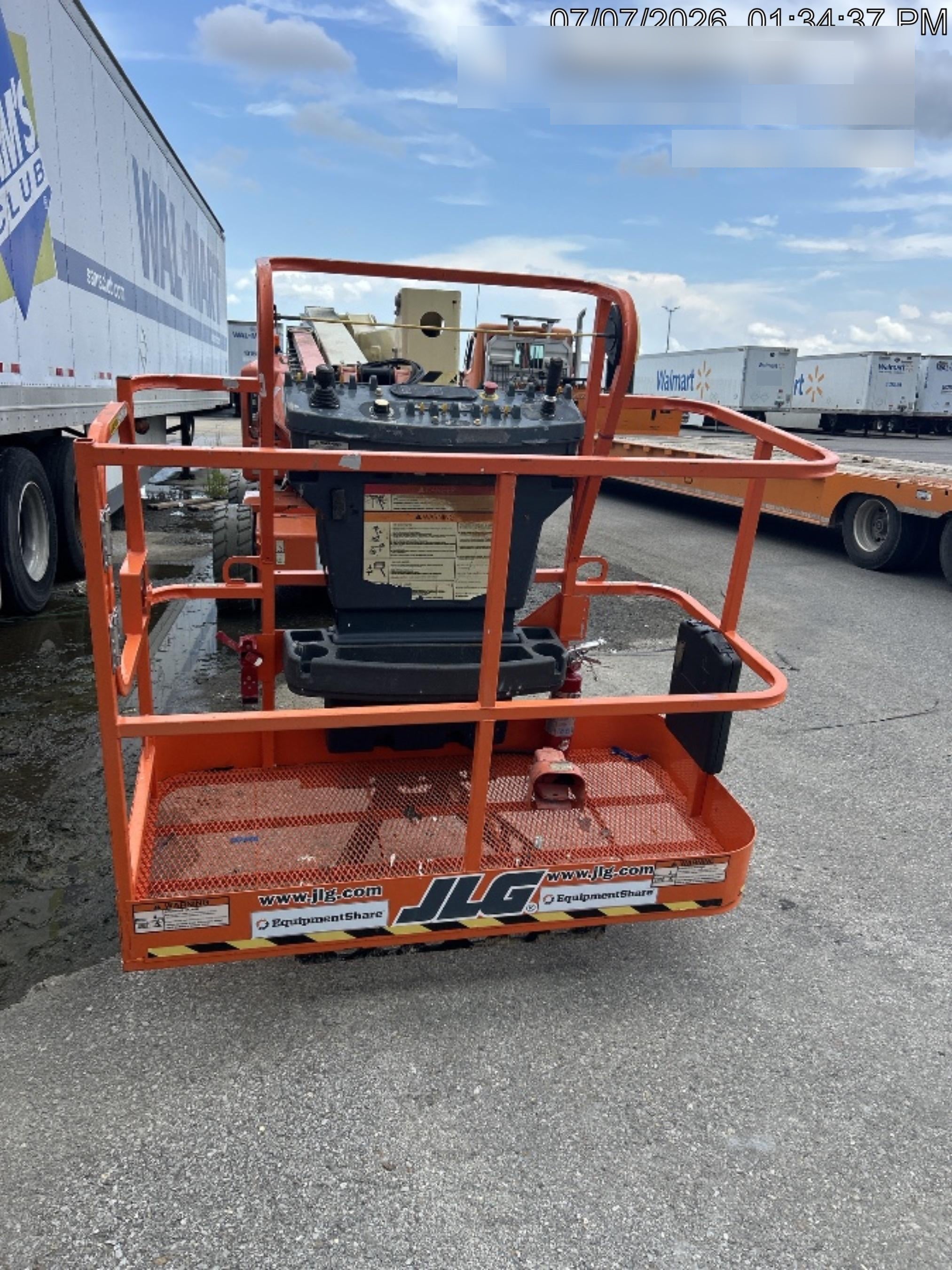 2021 JLG E450AJ