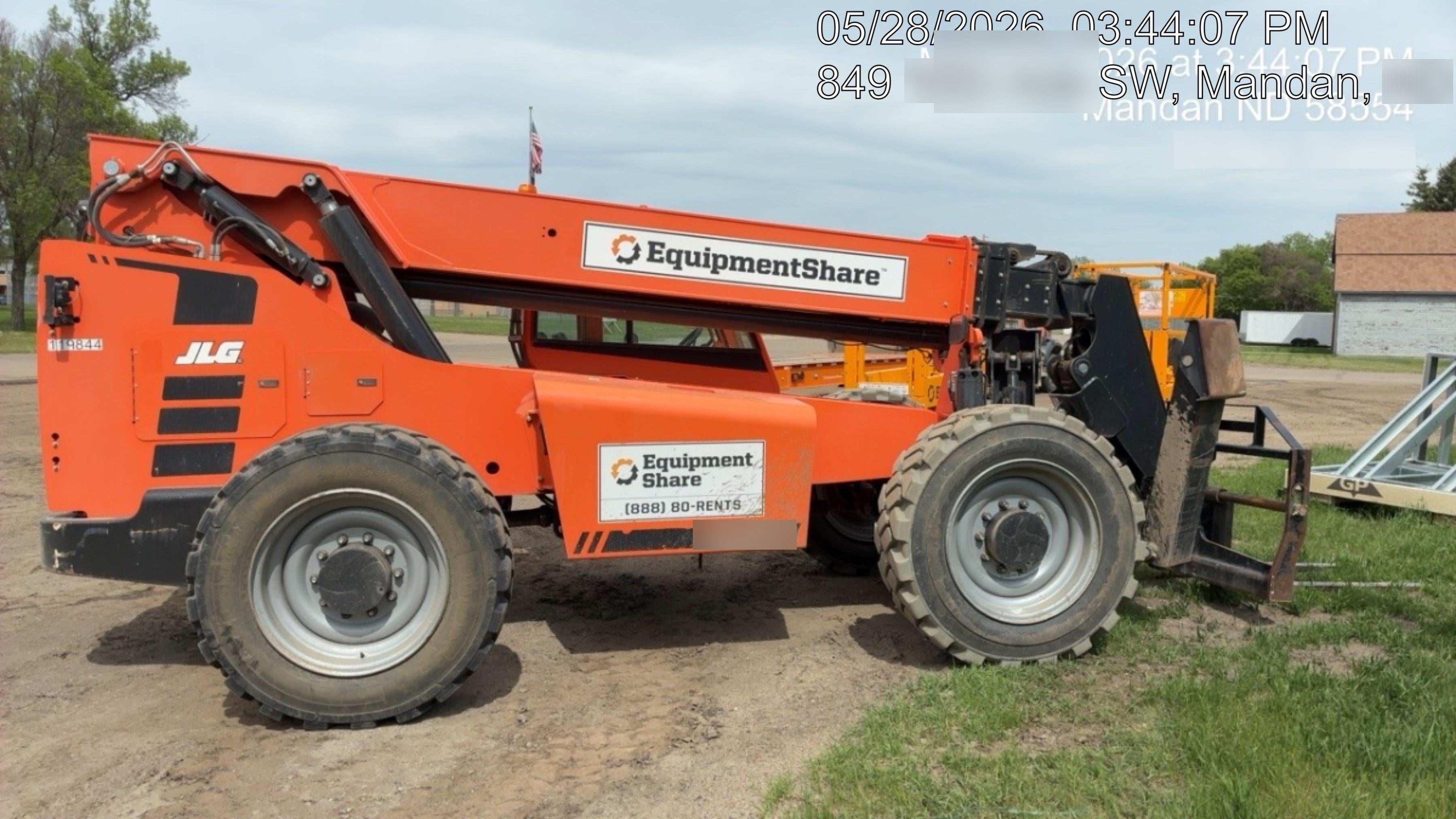 2021 SKYTRAK 10054