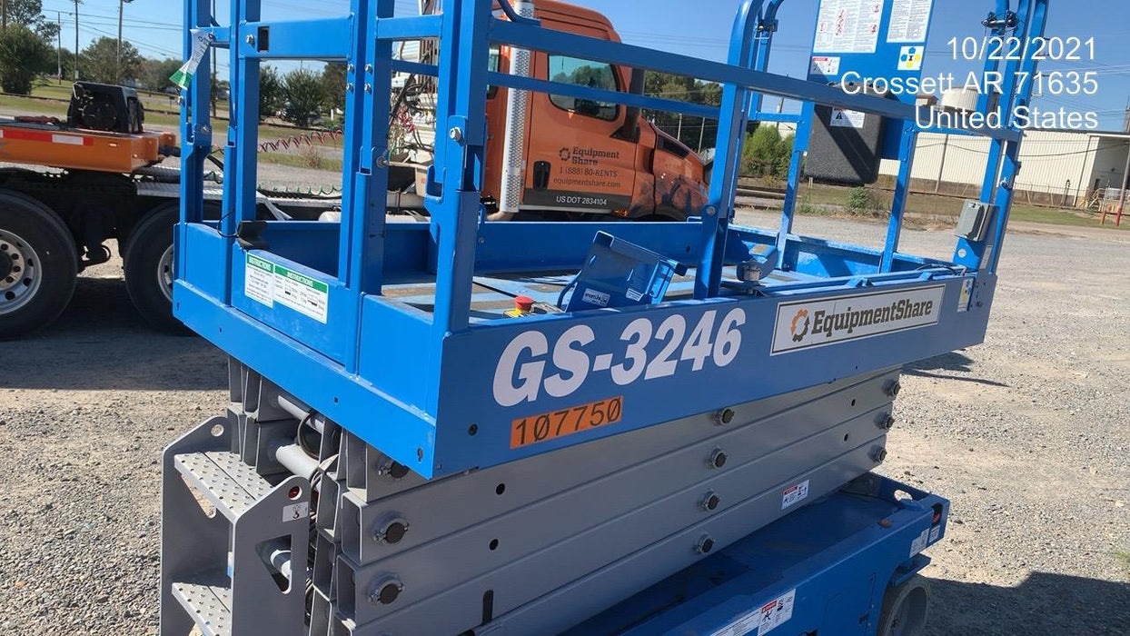 2020 Genie GS-3246 Standard, Folding full height swing gate