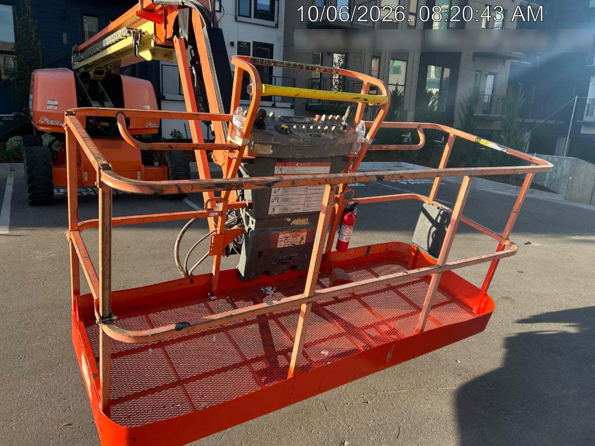 2019 JLG 660SJ