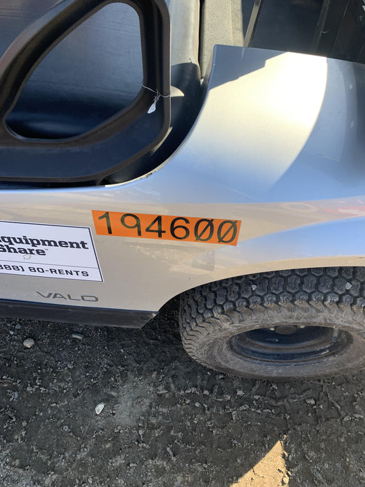 2022 Ez-Go VALOR 4 GAS EFI, PLATINUM, 
REAR SEAT KIT, ROOF, SPLIT TINTED WINDSHIELD