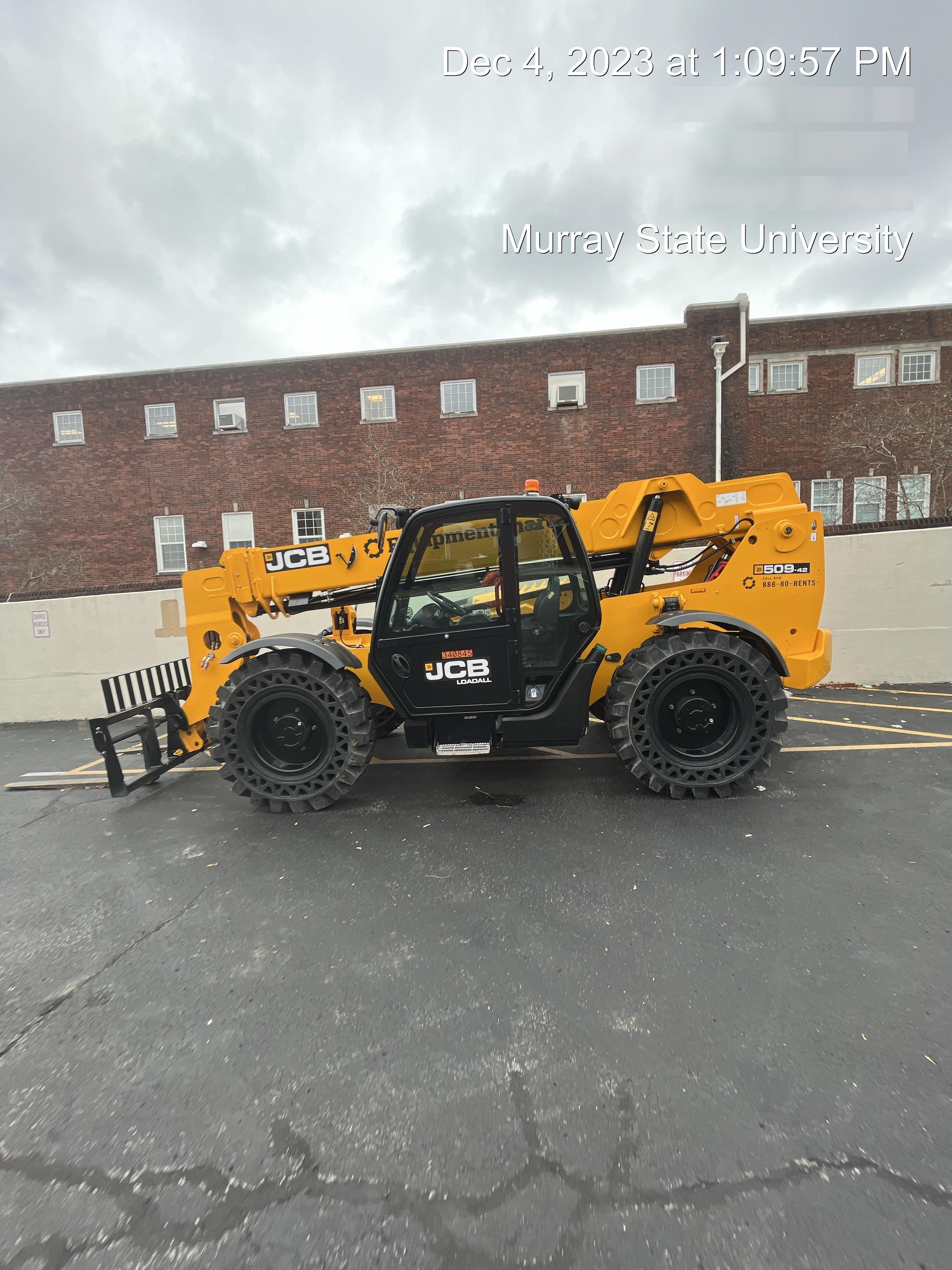 2023 JCB 509-42