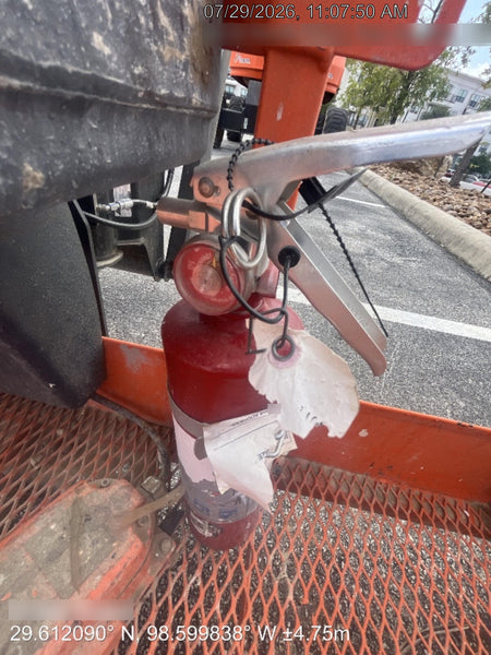2023 JLG 660SJ