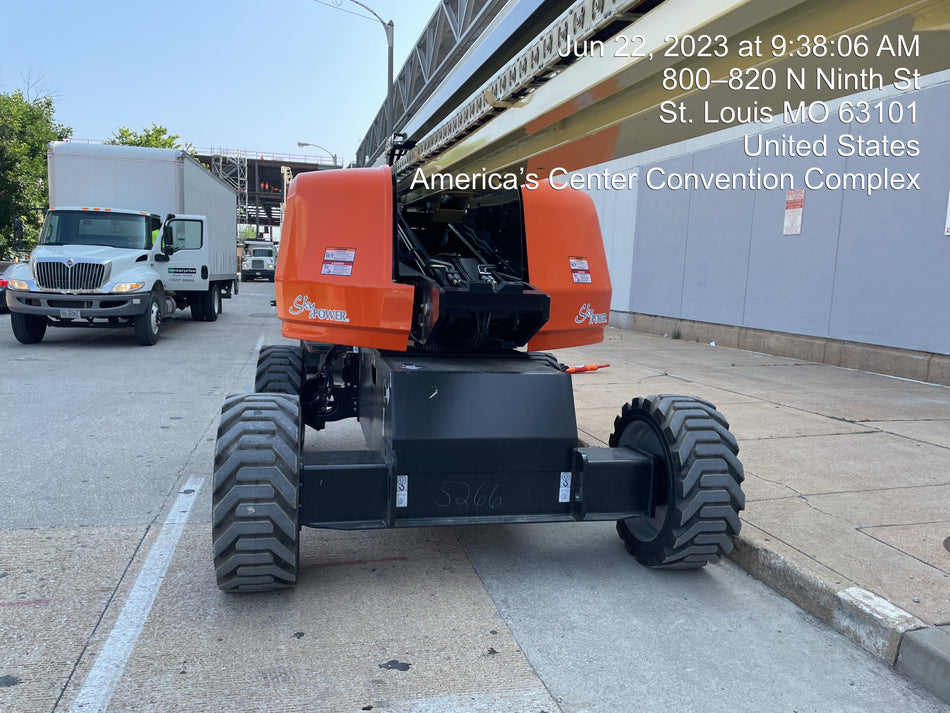 2023 JLG 660SJ
