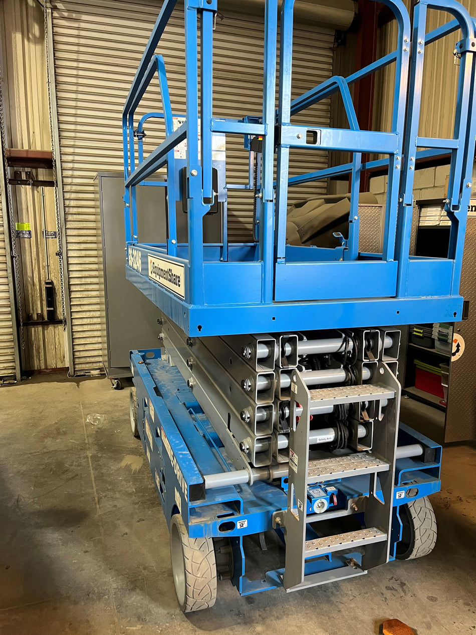 2022 GENIE GS-3246