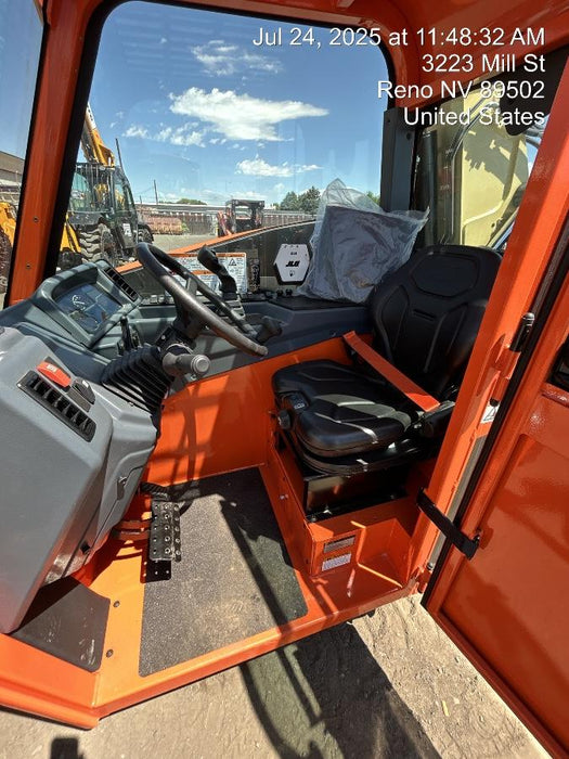 2025 JLG 519