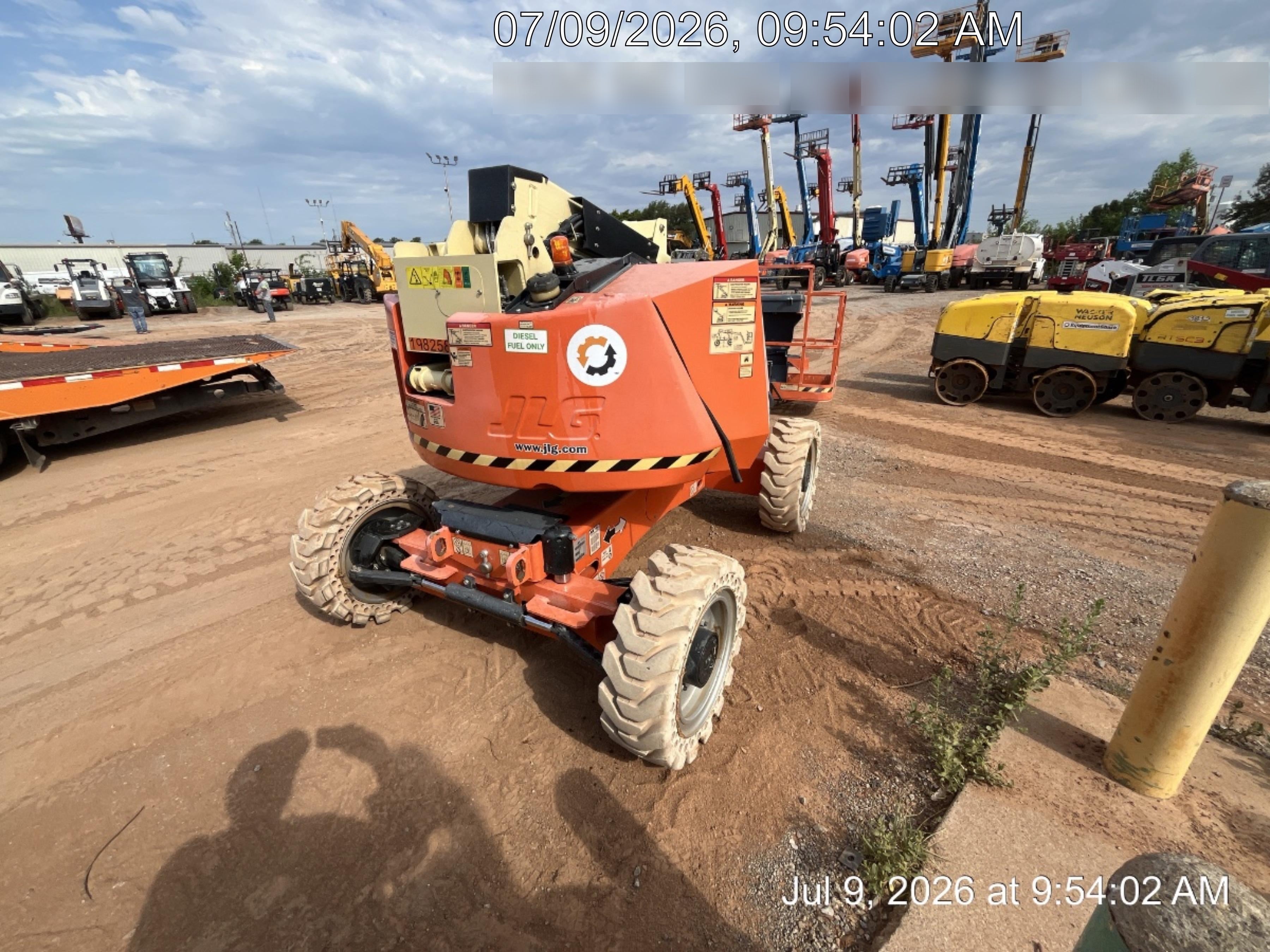 2022 JLG 340AJ