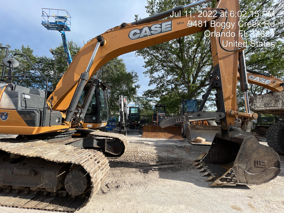 2016 Case CX300D CAB A/C, 12' ARM, STEEL TRACKS, THUMB