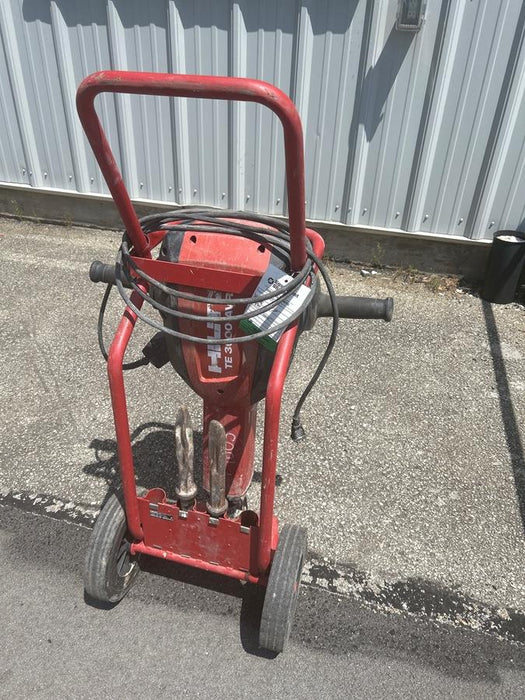 2021 HILTI TE 3000-AVR