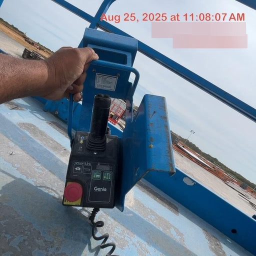 2019 Genie GS-4047 Folding rails with half height swing gate