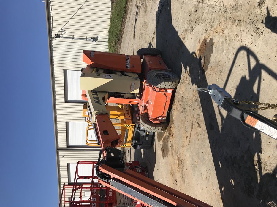 2019 JLG E300AJP