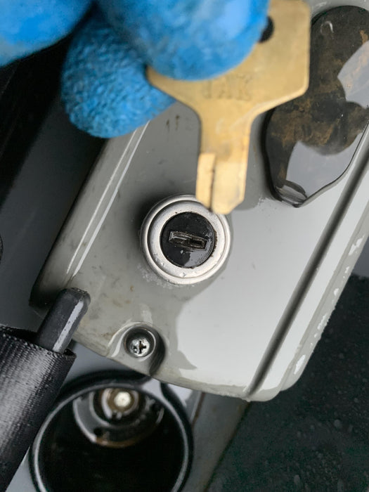 2021 TAKEUCHI TB235-2R