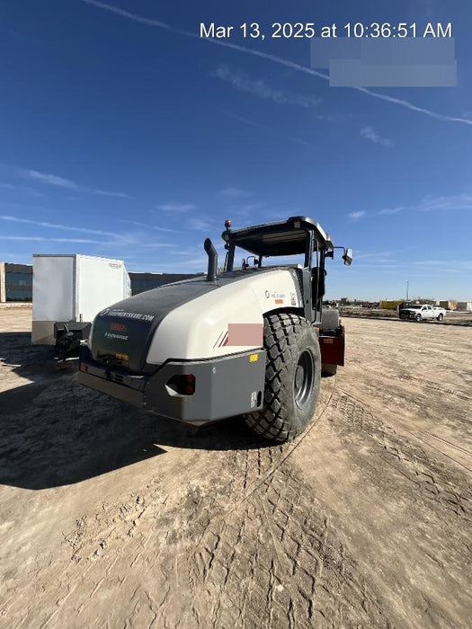 2024 DYNAPAC CA2500D