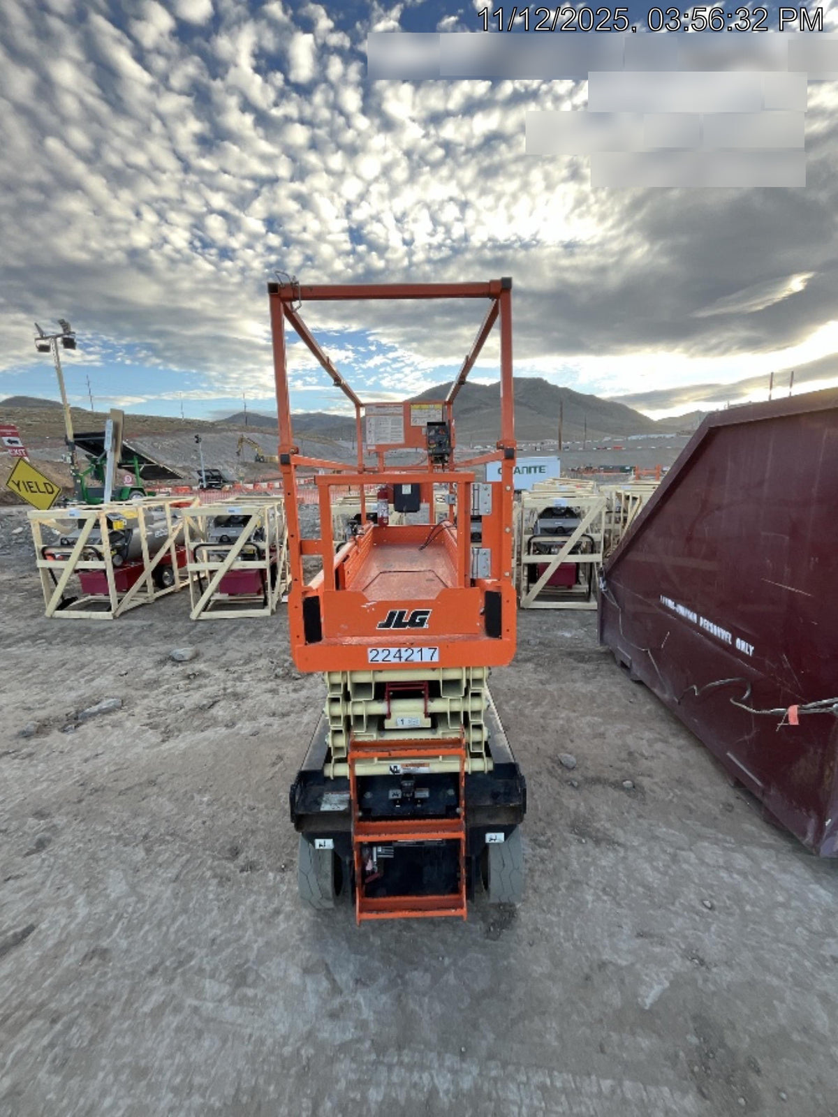 2022 JLG ES2632