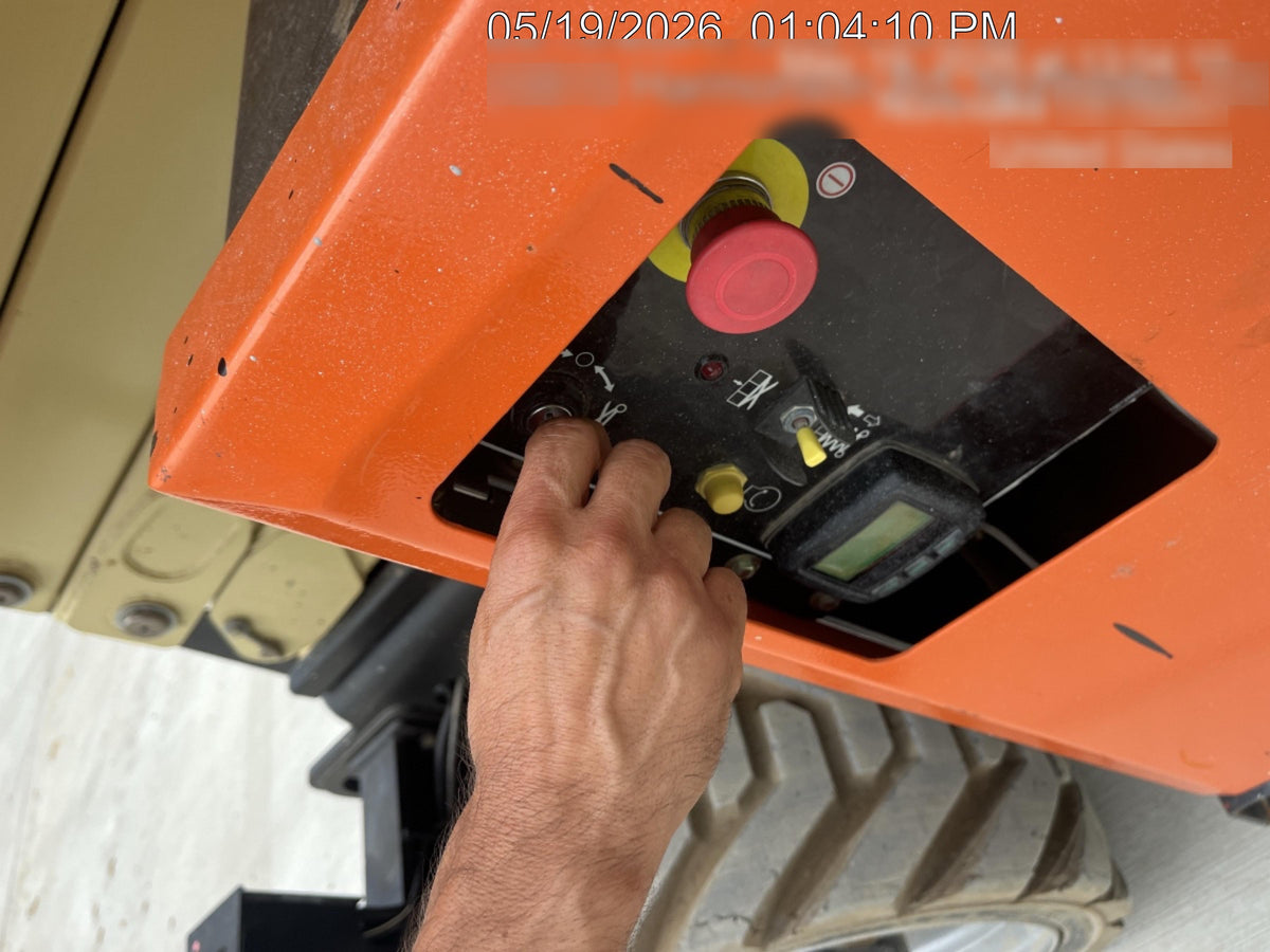2022 JLG RT4069