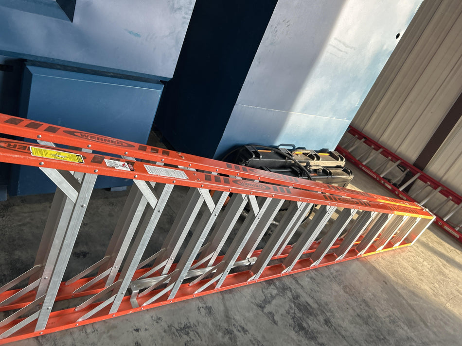 2023 WERNER T7416