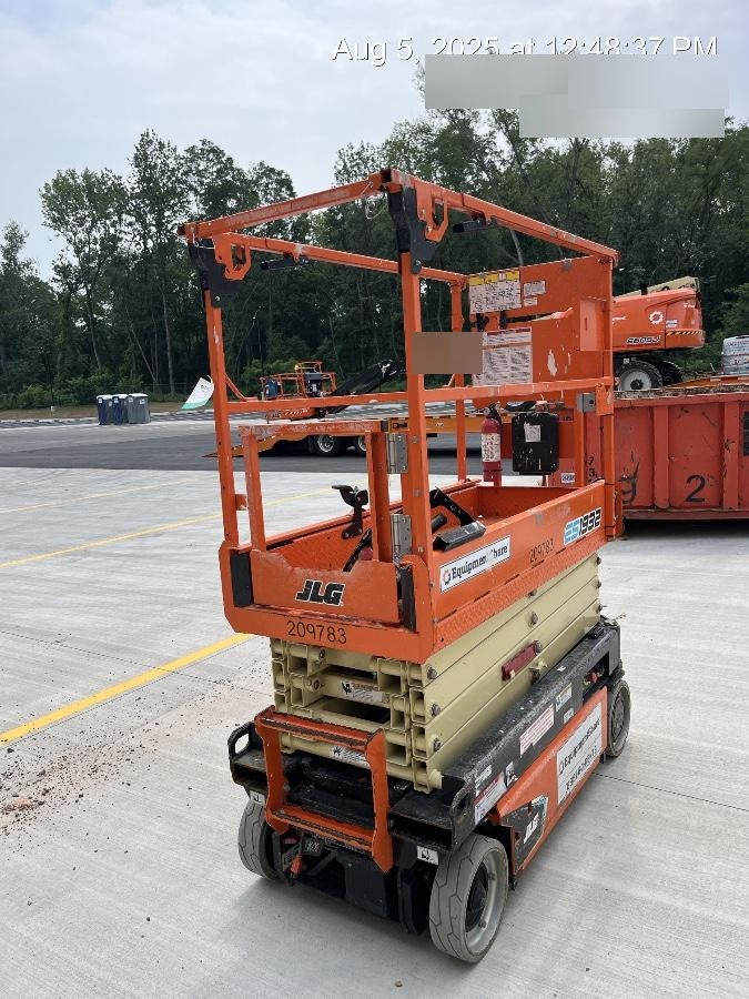 2022 JLG ES1932