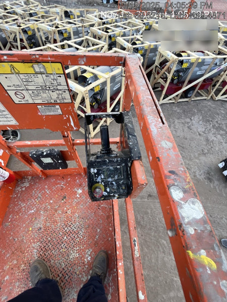 2022 JLG ES3246