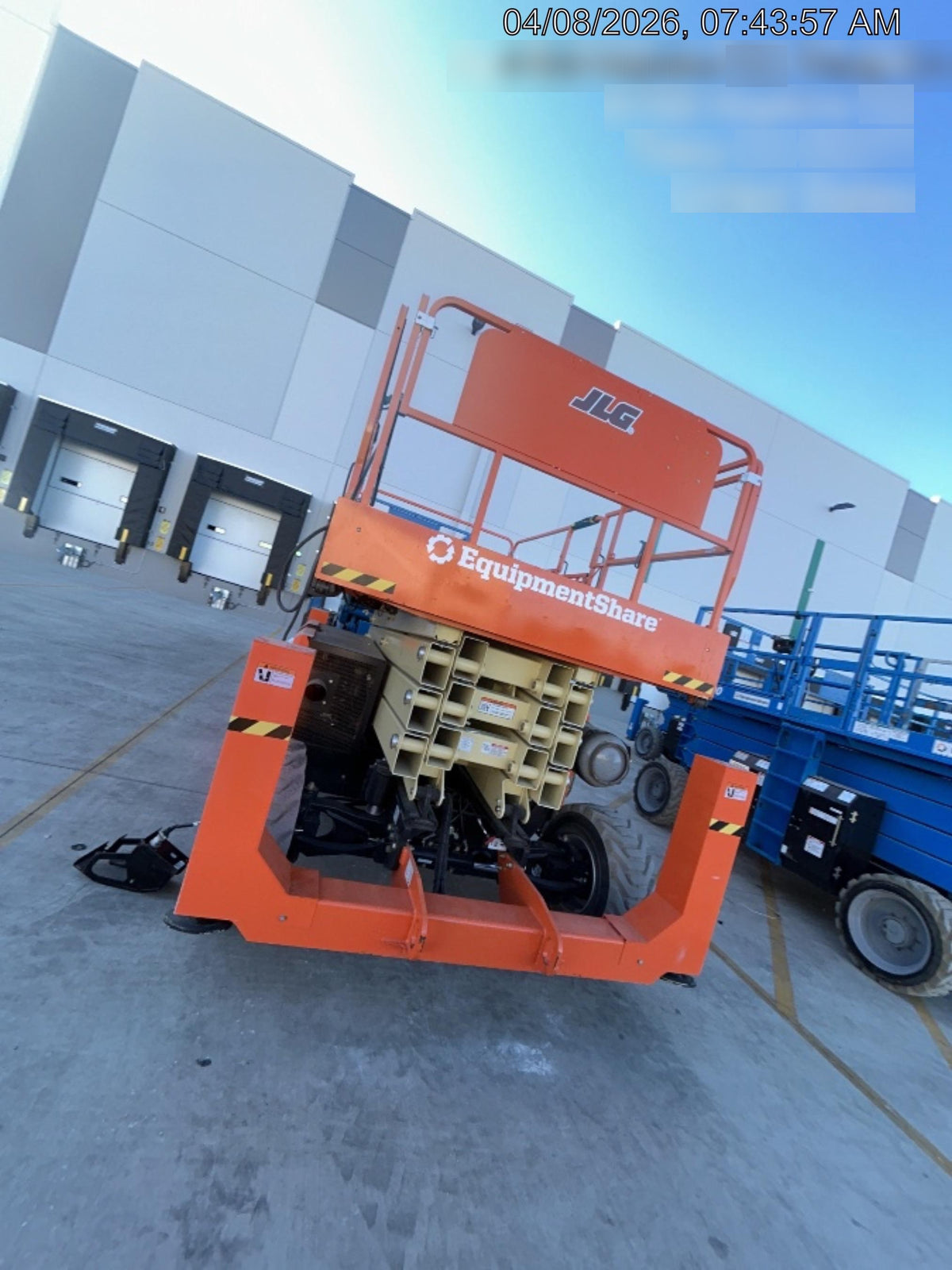 2023 JLG RT4394