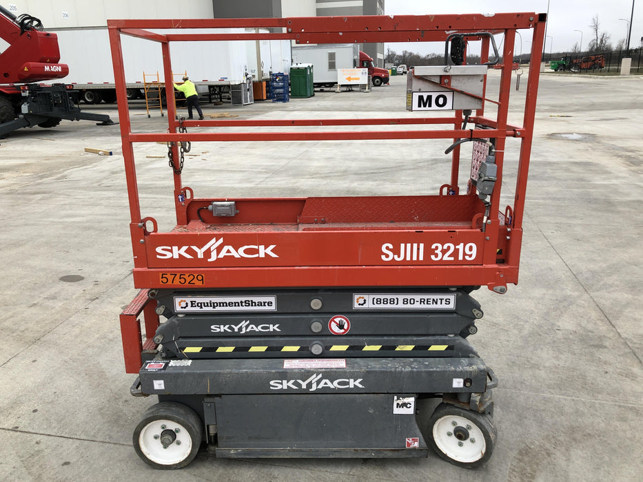 2016 Skyjack SJIII-3219 Standard Rental Specs