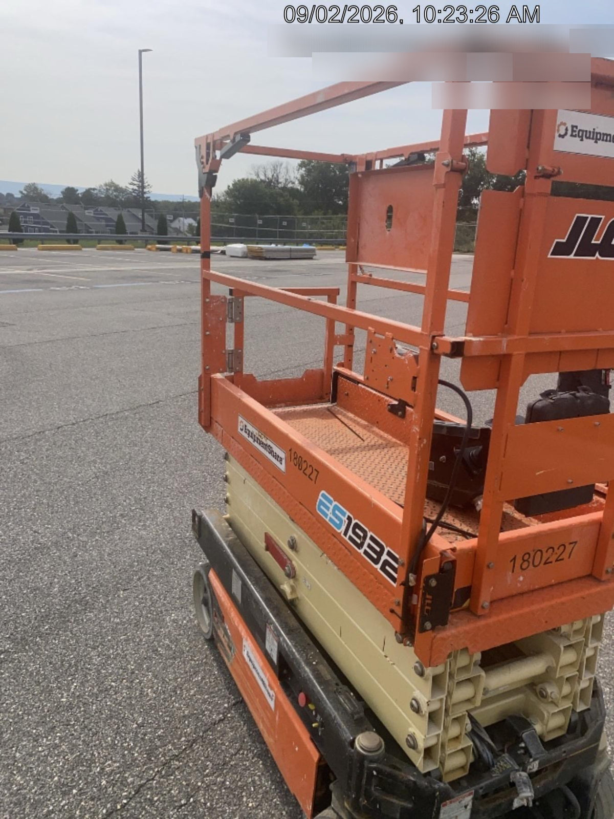 2021 JLG ES1932