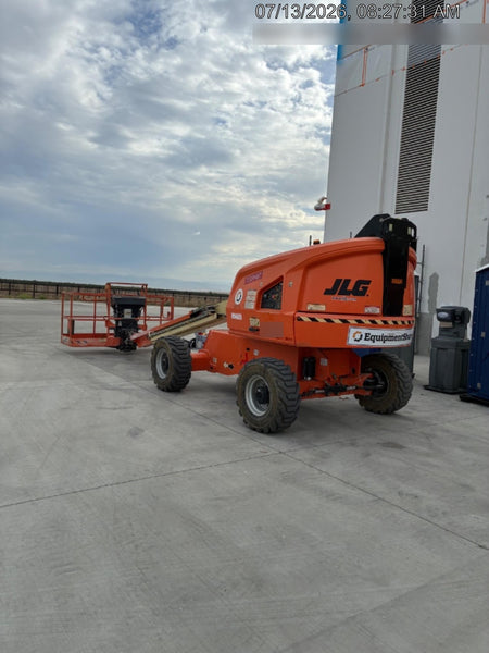 2020 JLG 400S