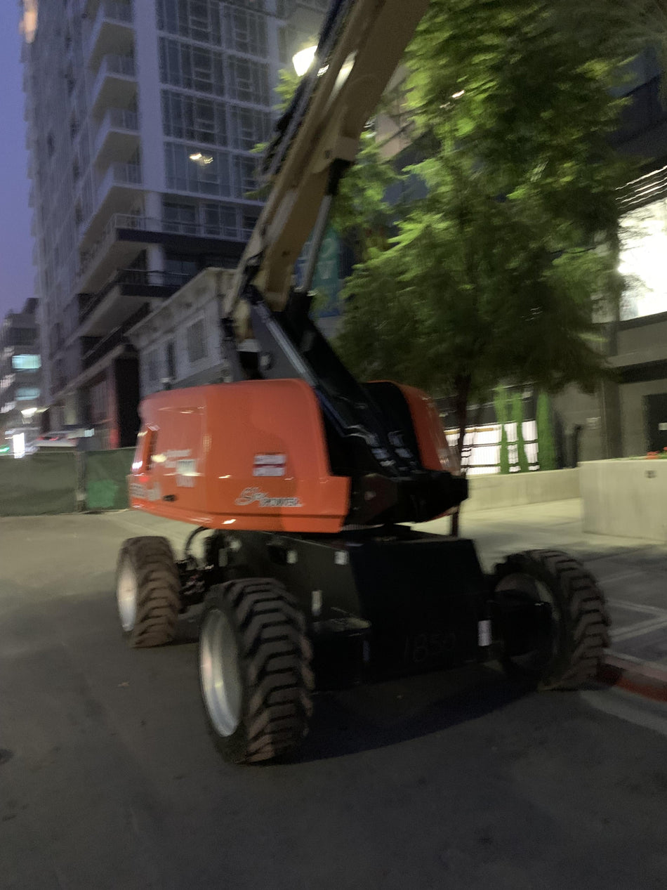 2023 JLG 660SJ