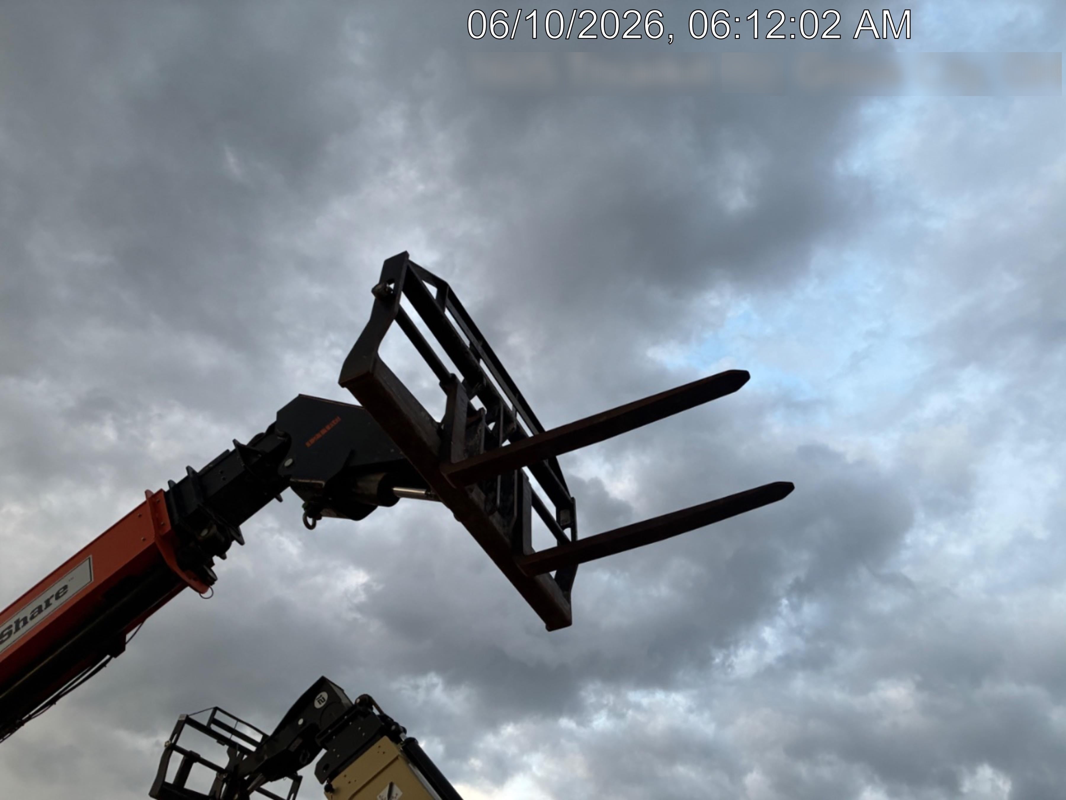 2021 SKYTRAK 10054