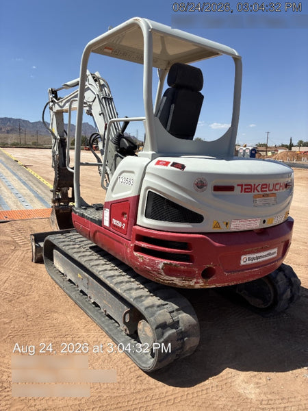 2021 TAKEUCHI TB250-2
