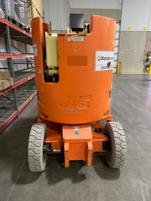 2019 JLG E300AJP