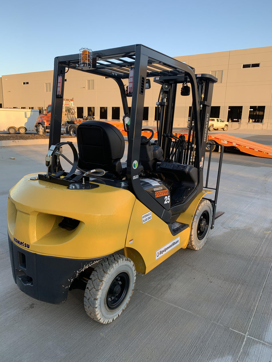 2022 KOMATSU FG25T-16