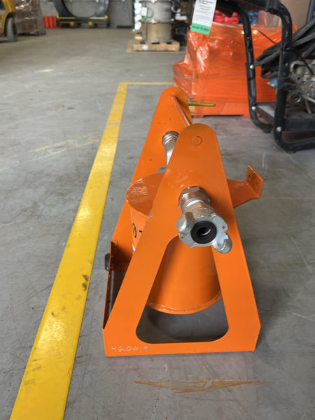 2024 MICHIGAN PNEUMATIC ES-S7F-CARRIER-ORANGE-TRACKER