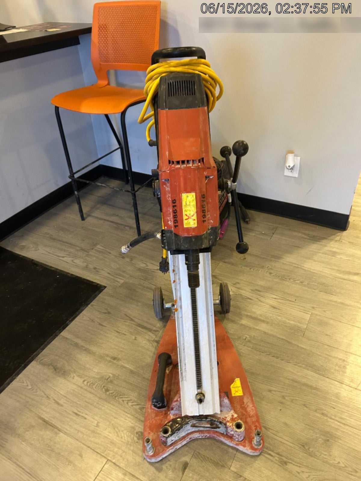 2022 HILTI DD250E
