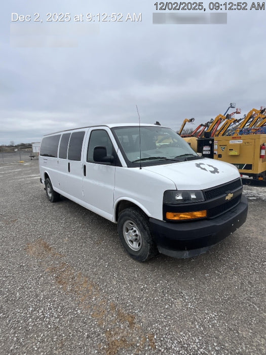 2023 CHEVROLET Express Van - Rental