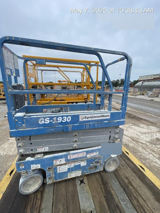 2019 Genie GS-1930 Fixed rails with chain Entry