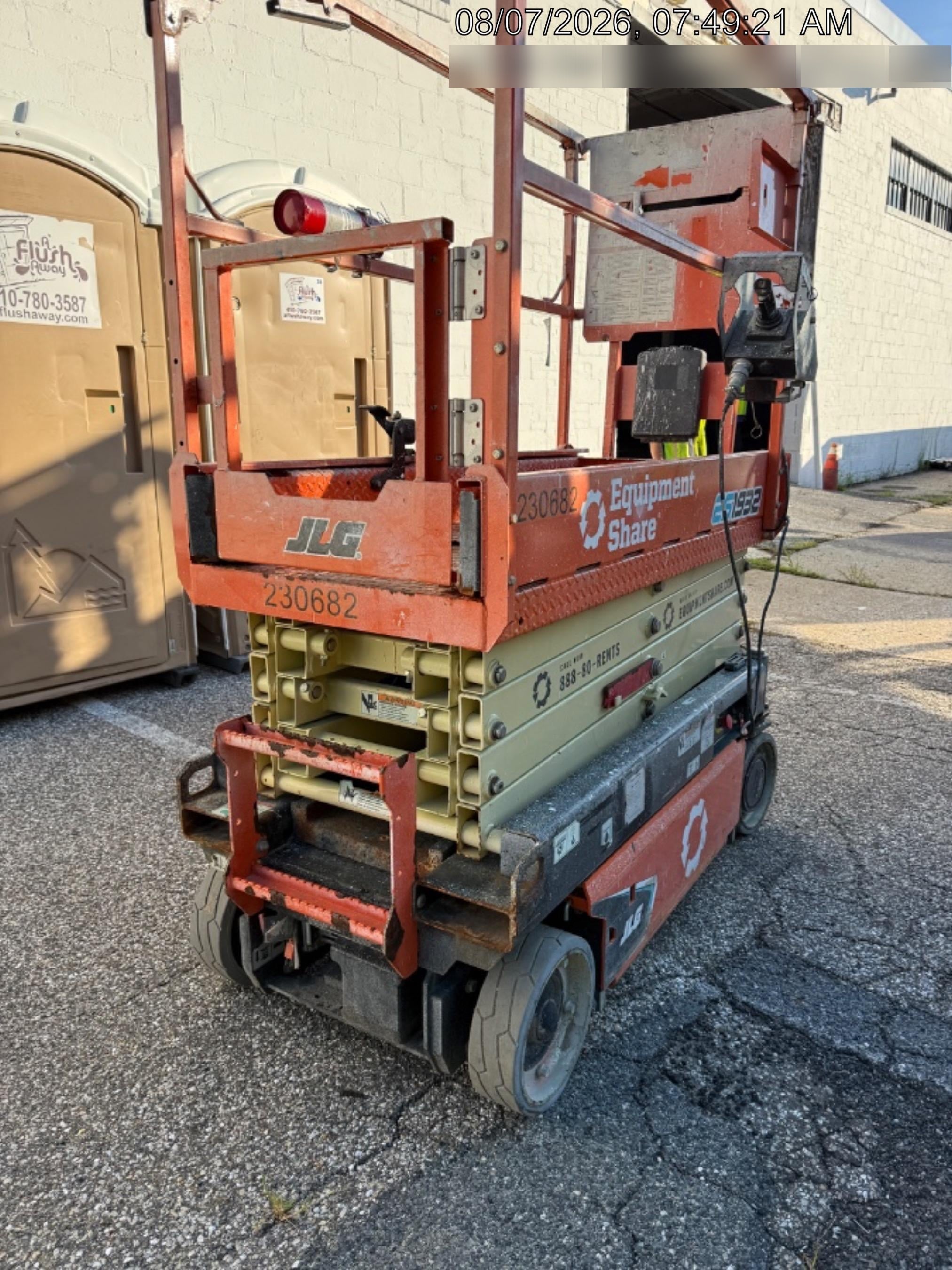 2022 JLG ES1932