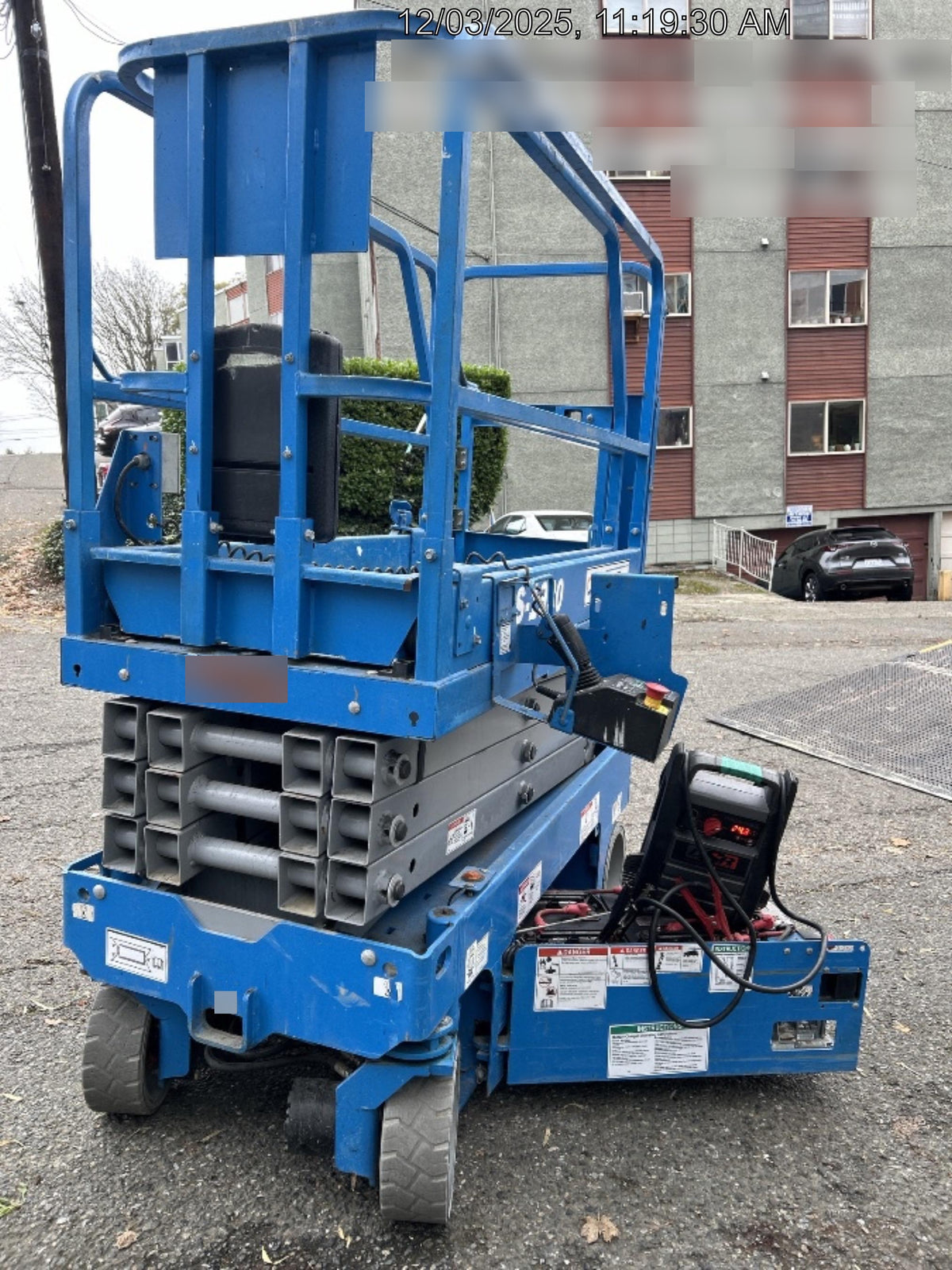 2019 Genie GS-1930 Half Height Swing Gate, 800W Inverter