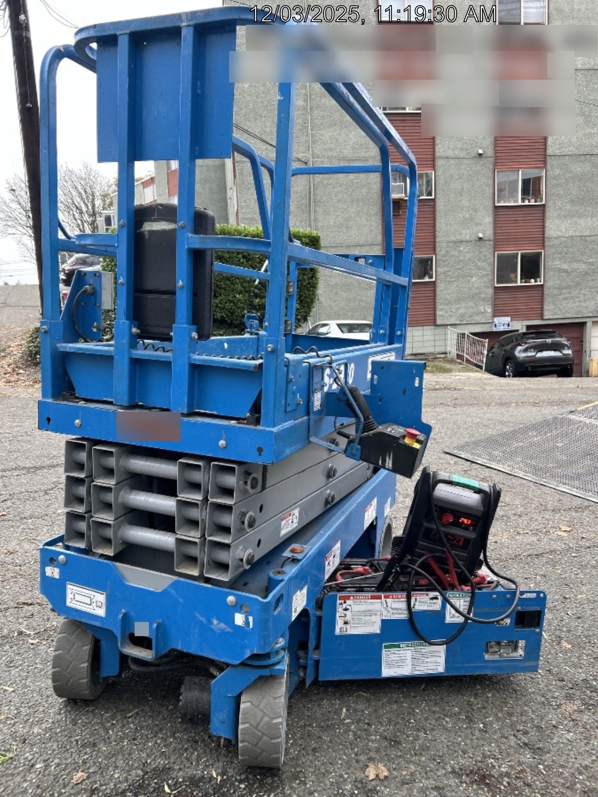 2019 Genie GS-1930 Half Height Swing Gate, 800W Inverter