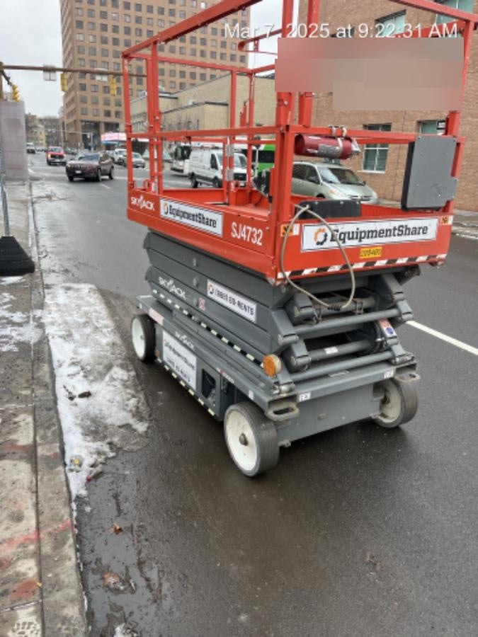2022 SKYJACK SJ4732