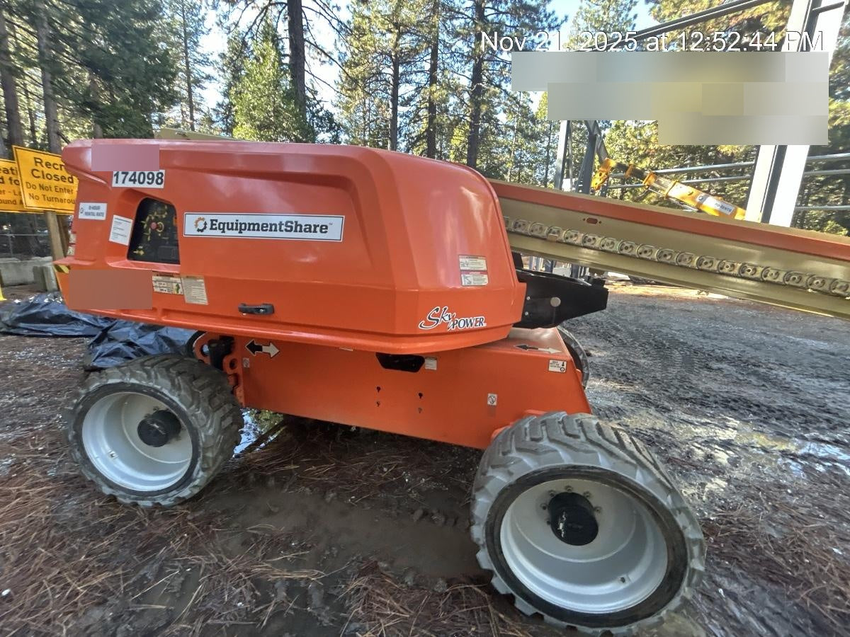 2021 JLG 660SJ