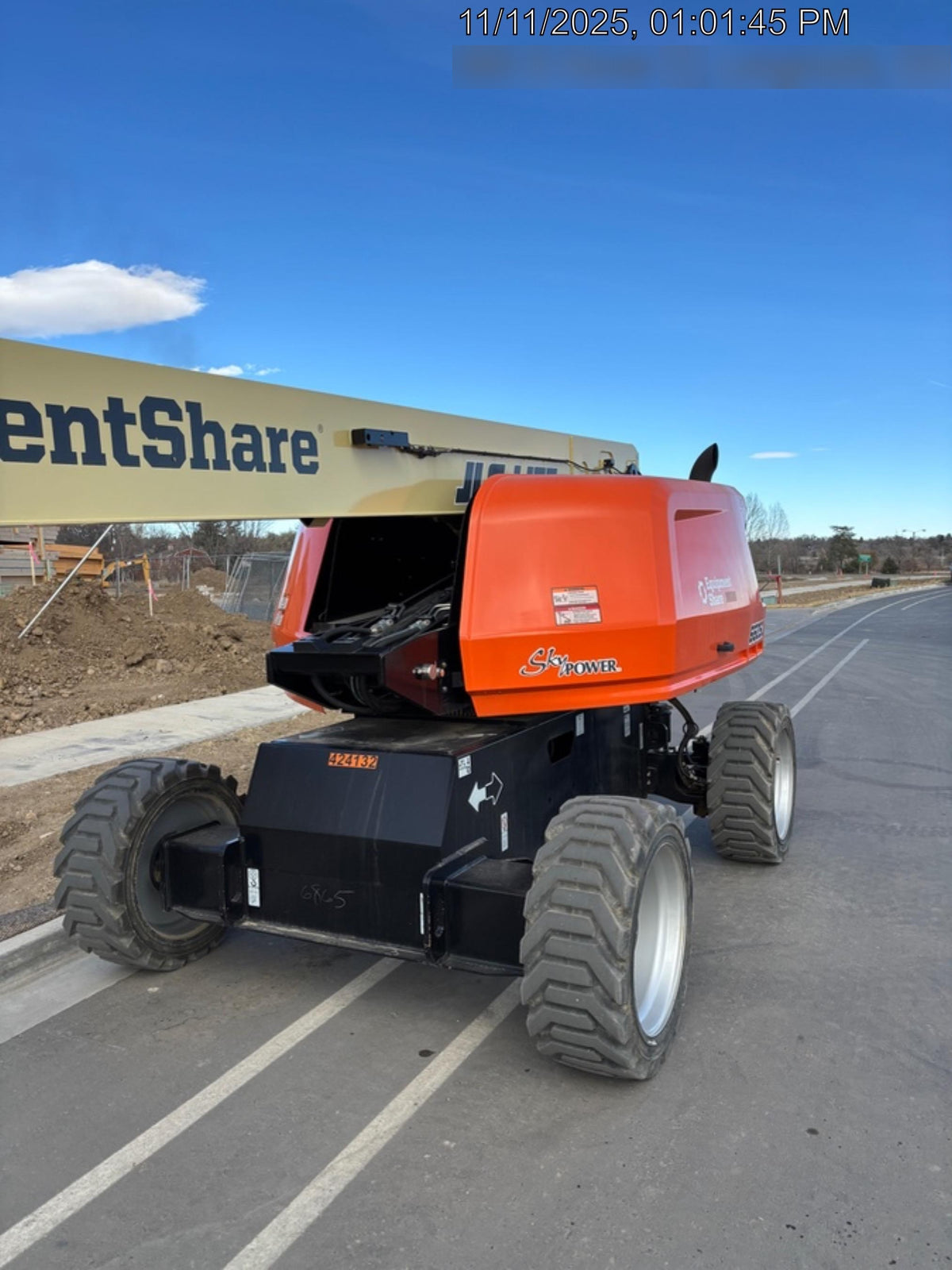 2024 JLG 660SJ