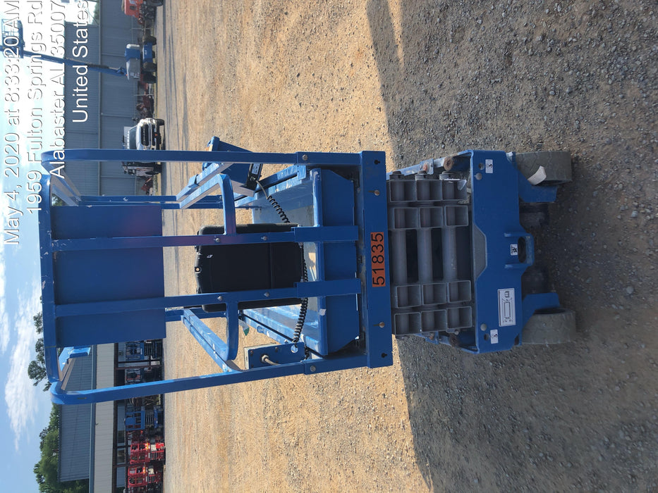 2019 Genie GS-1930 Fixed Rails with Chain Entry