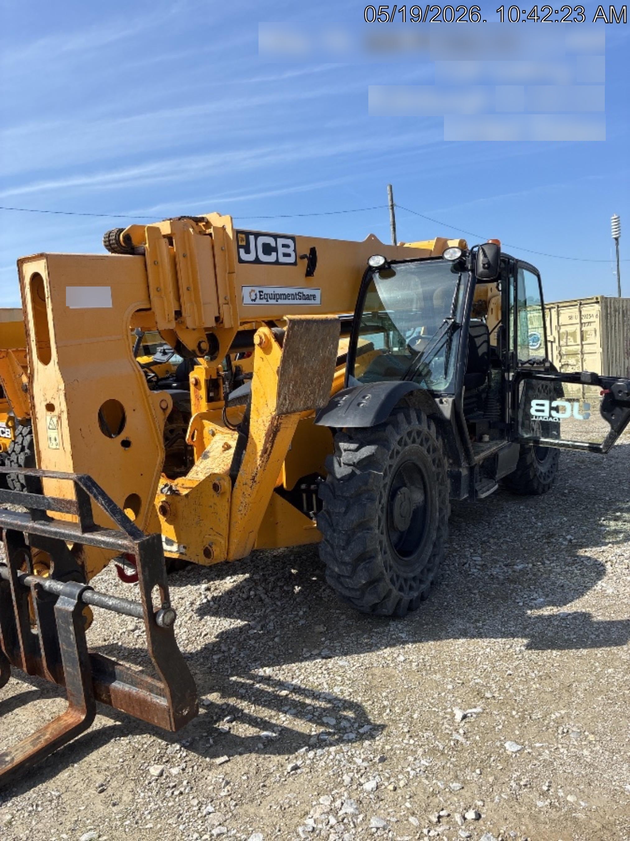 2019 JCB 510-56 74 HP w/CAB/HVAC, Beacon, Worklights, Aux Hydraulics, Solid Tires 72" Carriage/60" Forks
