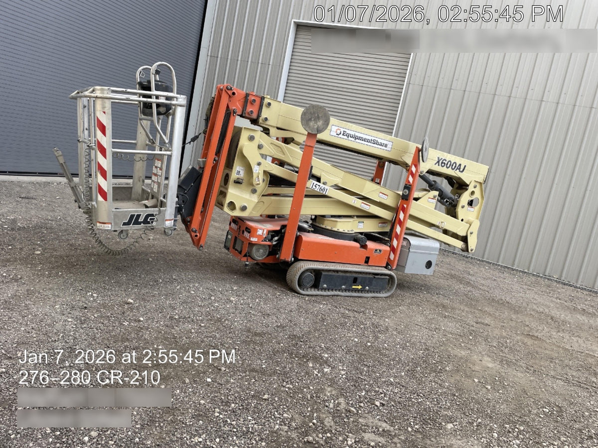 2021 JLG X600AJ