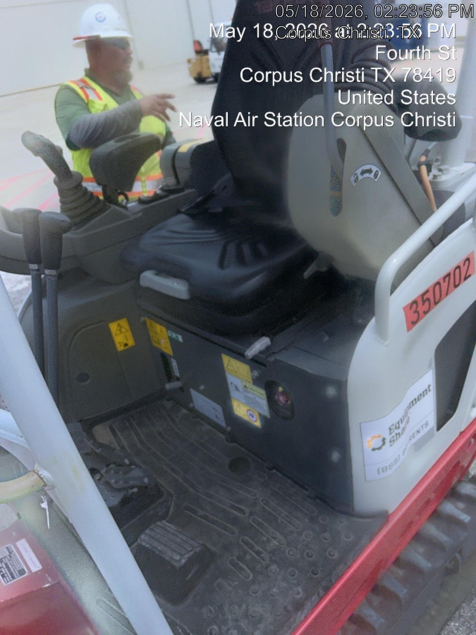 2023 TAKEUCHI TB20e