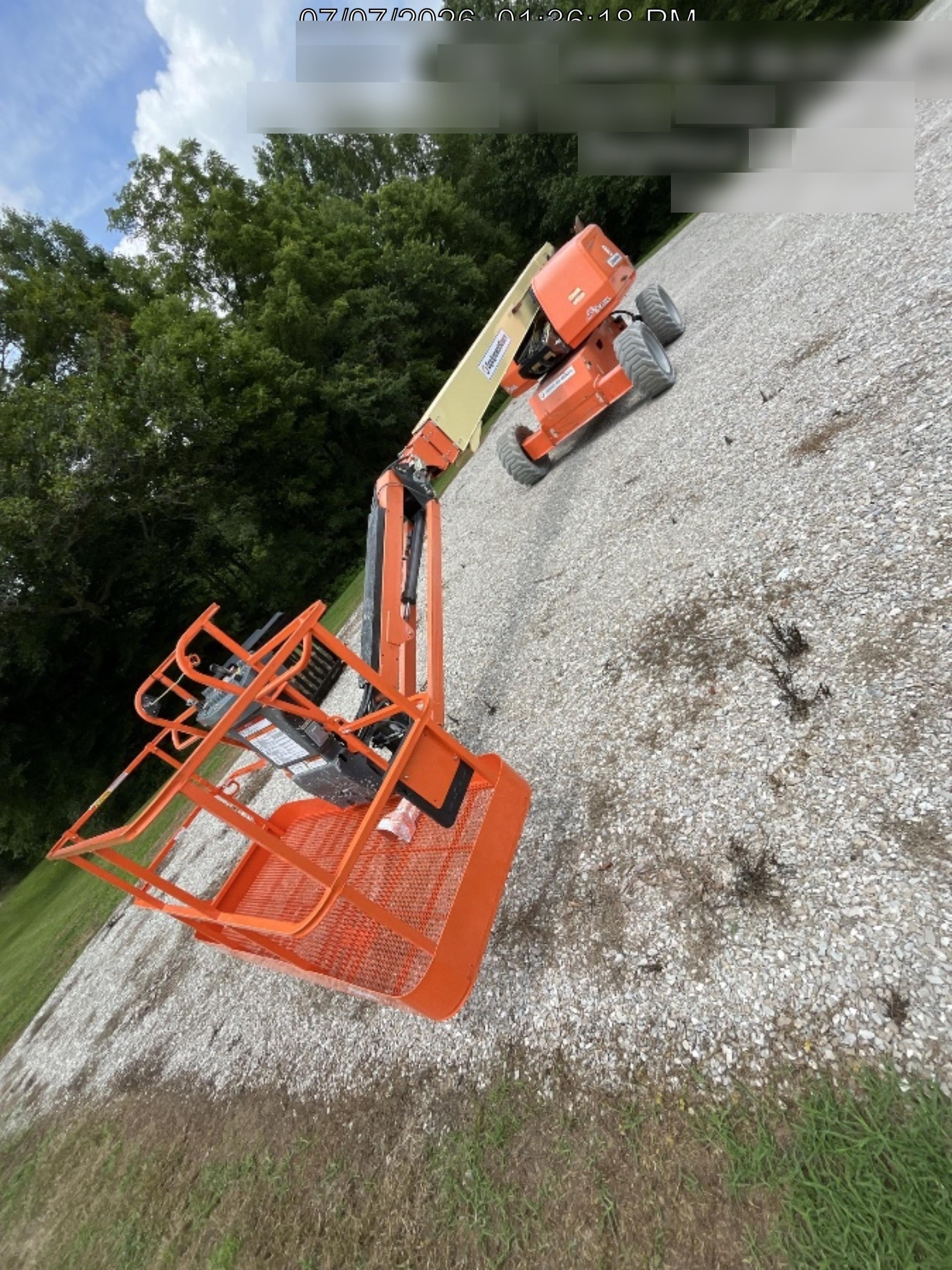 2019 JLG 660SJ