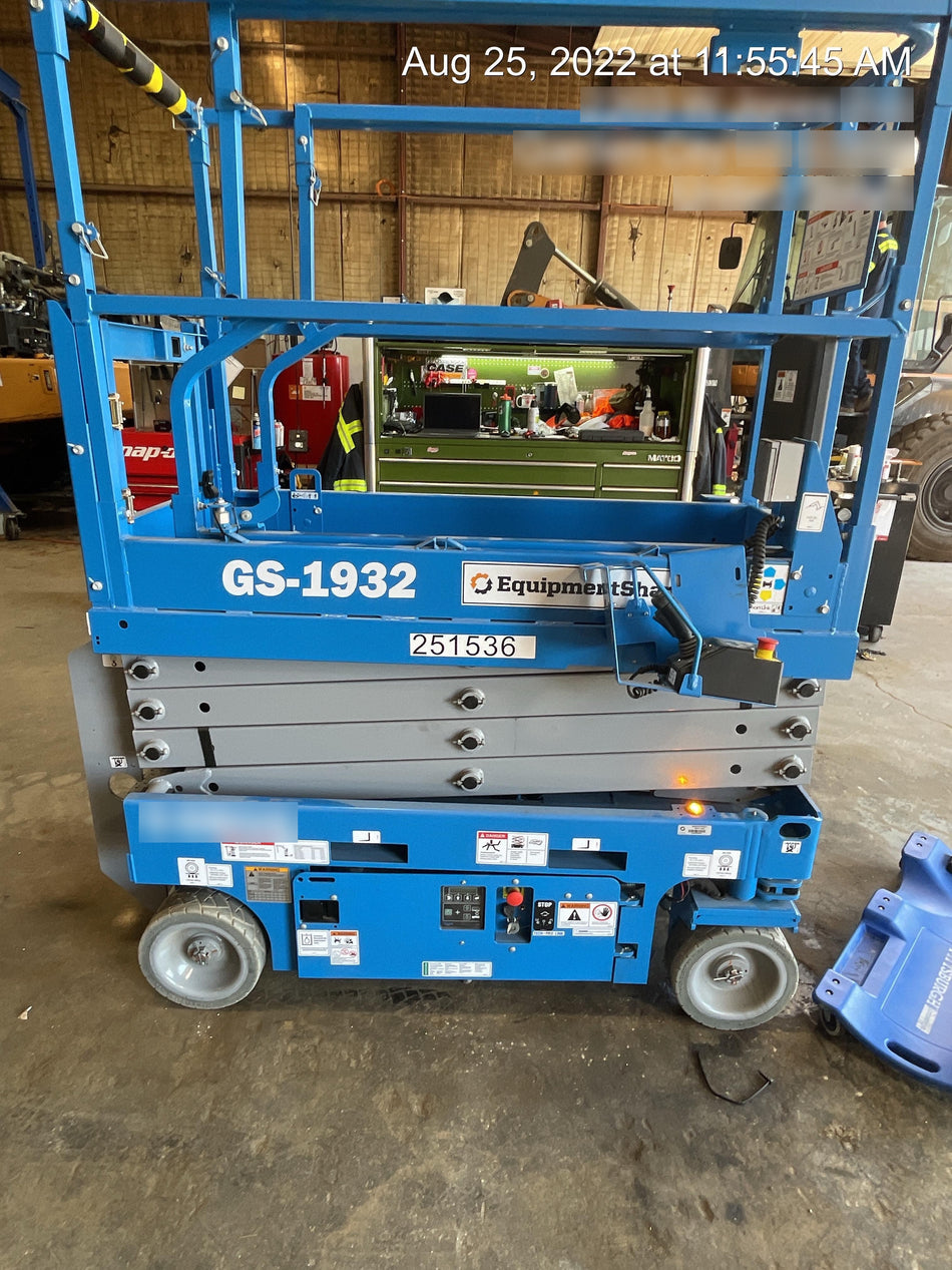 2022 GENIE GS-1932