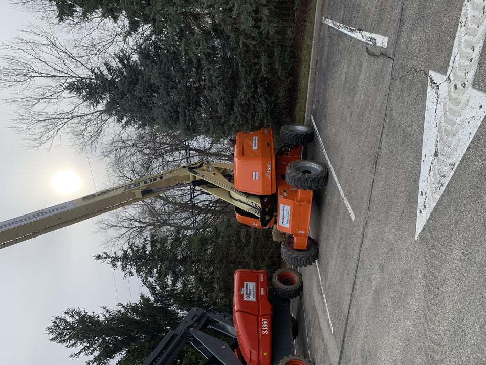2021 JLG 660SJ